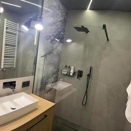 Vip Cybernetyki Apartment